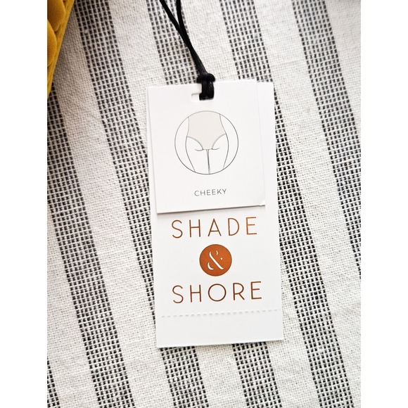 Shade & Shore Asymmetric Twist One Piece Swimsuit - Picture 4 of 7